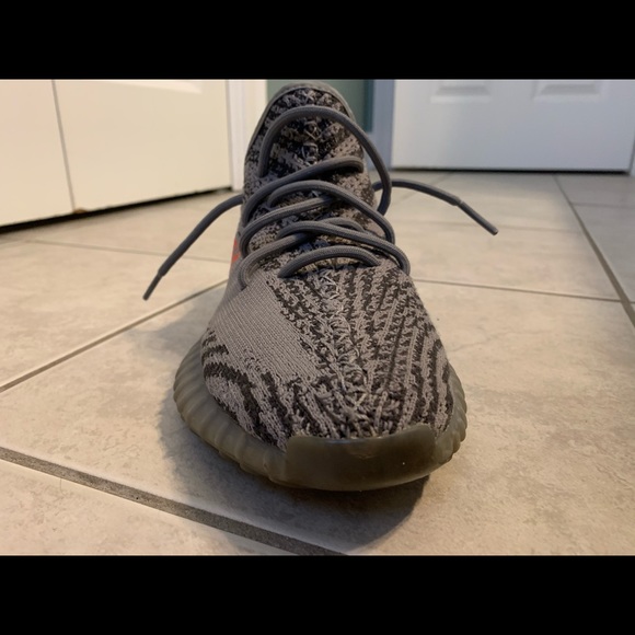 Yeezy Beluga 2.0 - Picture 4 of 8